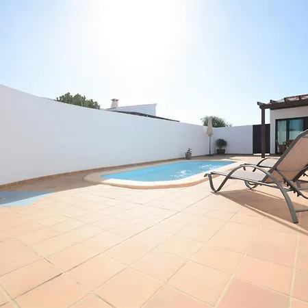 Beautiful Spacious With Private Heated Pool In Вилла *