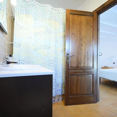 Beautiful Spacious With Private Heated Pool In