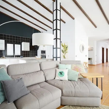 Villa Beautiful Spacious With Private Heated Pool In Lajares