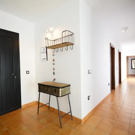 Beautiful Spacious With Private Heated Pool In Villa *