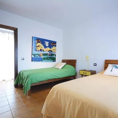 Beautiful Spacious With Private Heated Pool In