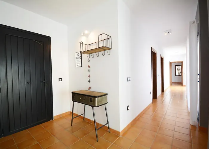 Beautiful Spacious With Private Heated Pool In 빌라 *