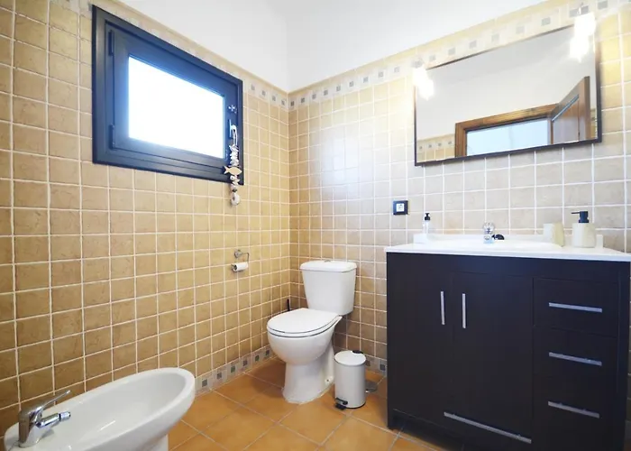 Beautiful Spacious With Private Heated Pool In *